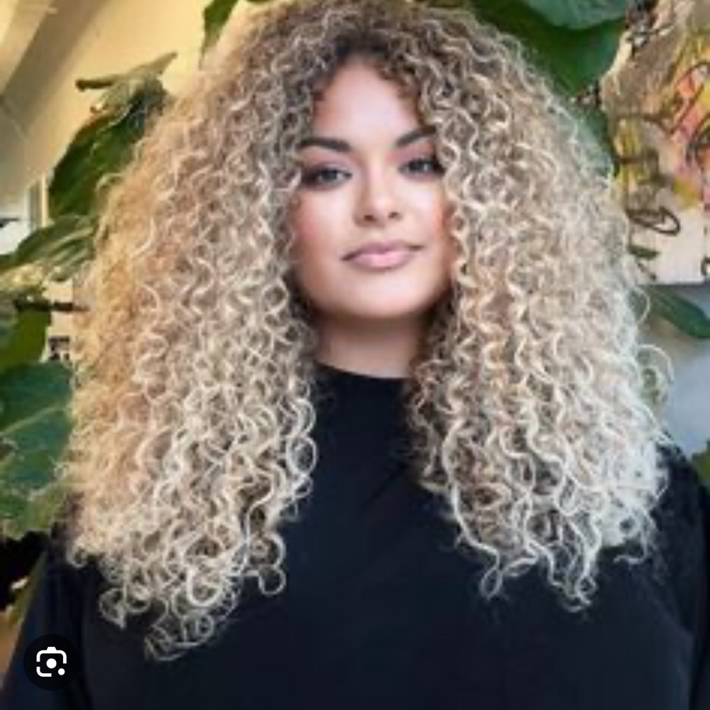 Meet your Posher, Janine